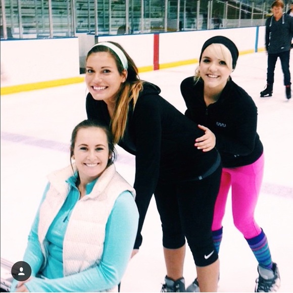 Lululemon Pink Crop Leggings with Pockets - Picture 4 of 4